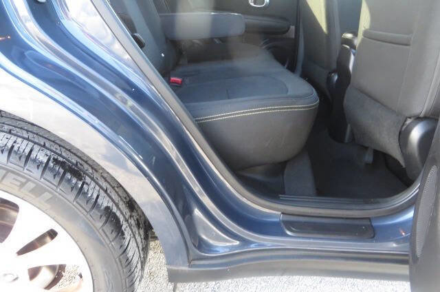 Used 2015 Kia Soul + FWD image 16