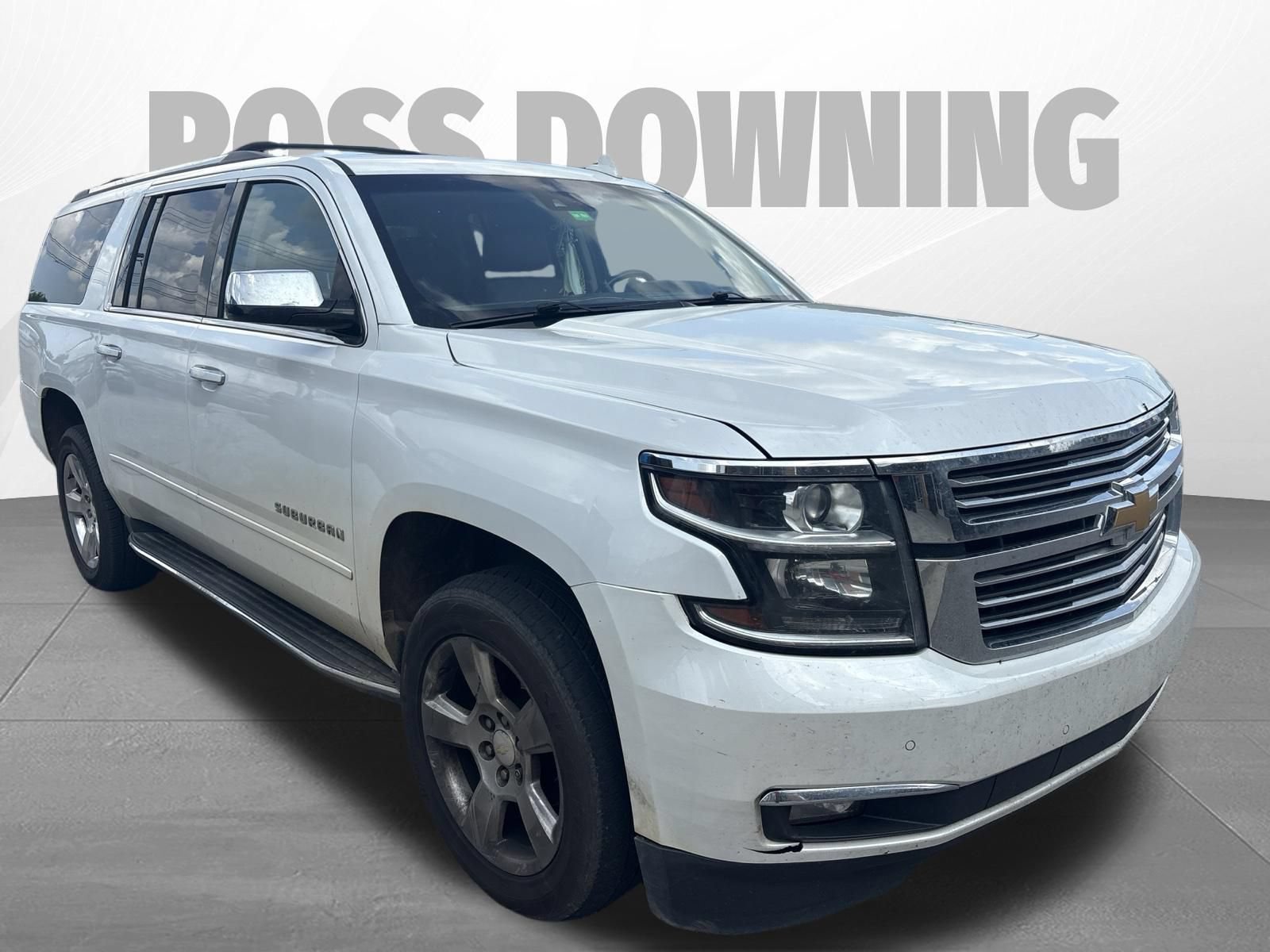 Used 2017 Chevrolet Suburban Premier RWD image 3