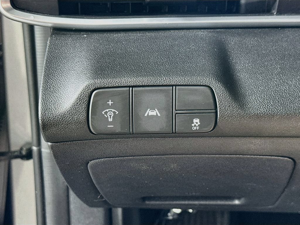 Used 2023 Hyundai Elantra SEL FWD image 21