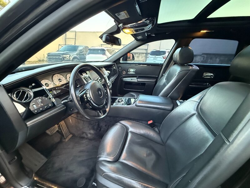 Used 2015 Rolls-Royce Ghost RWD image 20