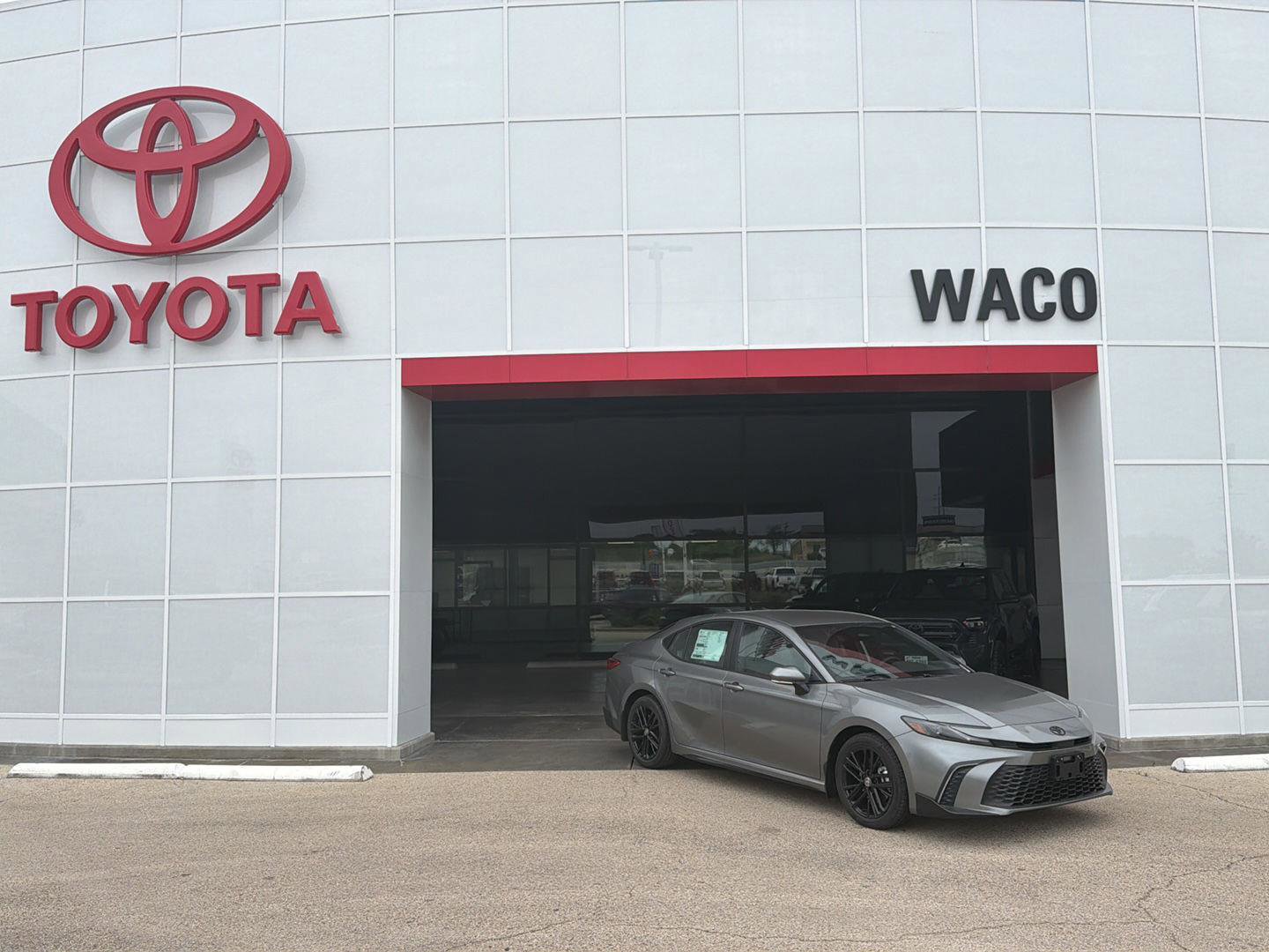Used 2026 Toyota Camry SE w/ Convenience Package FWD video 1