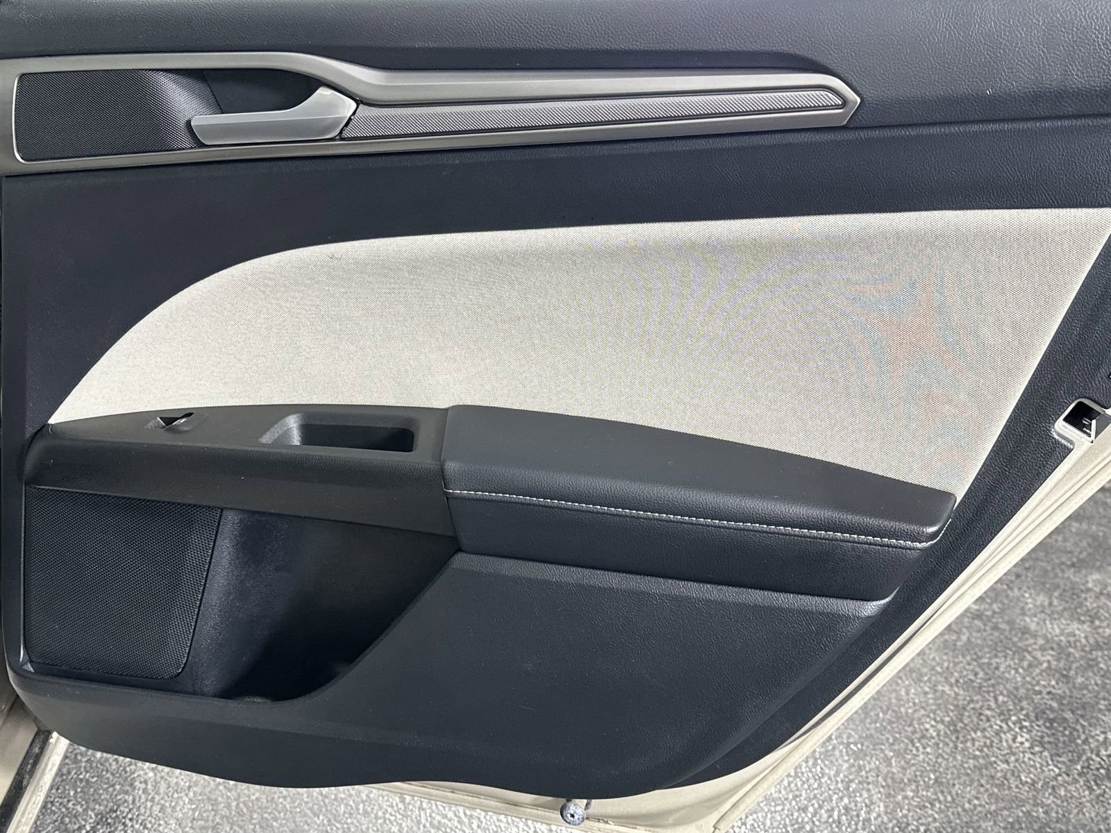 Used 2018 Ford Fusion S image 32