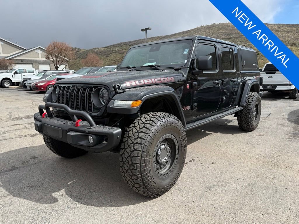 Used 2024 Jeep Gladiator Rubicon w/ Technology Group AWD/4WD image 1
