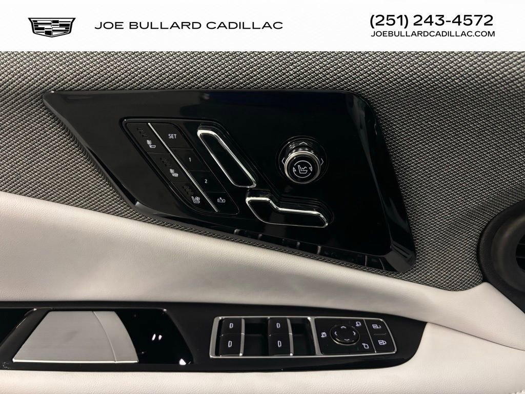 New 2025 Cadillac Optiq Luxury 2 w/ LPO, Floor Liner Package AWD/4WD image 7
