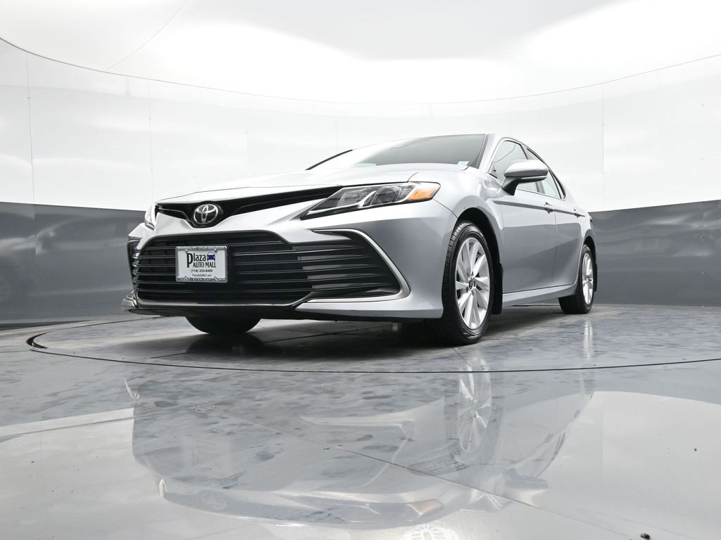 Certified 2021 Toyota Camry LE image 24