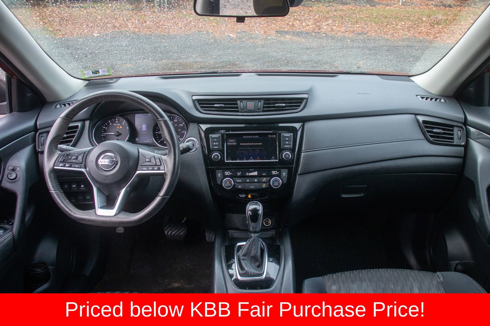 Used 2019 Nissan Rogue SV image 15