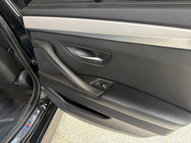 Used 2015 BMW M5 image 69