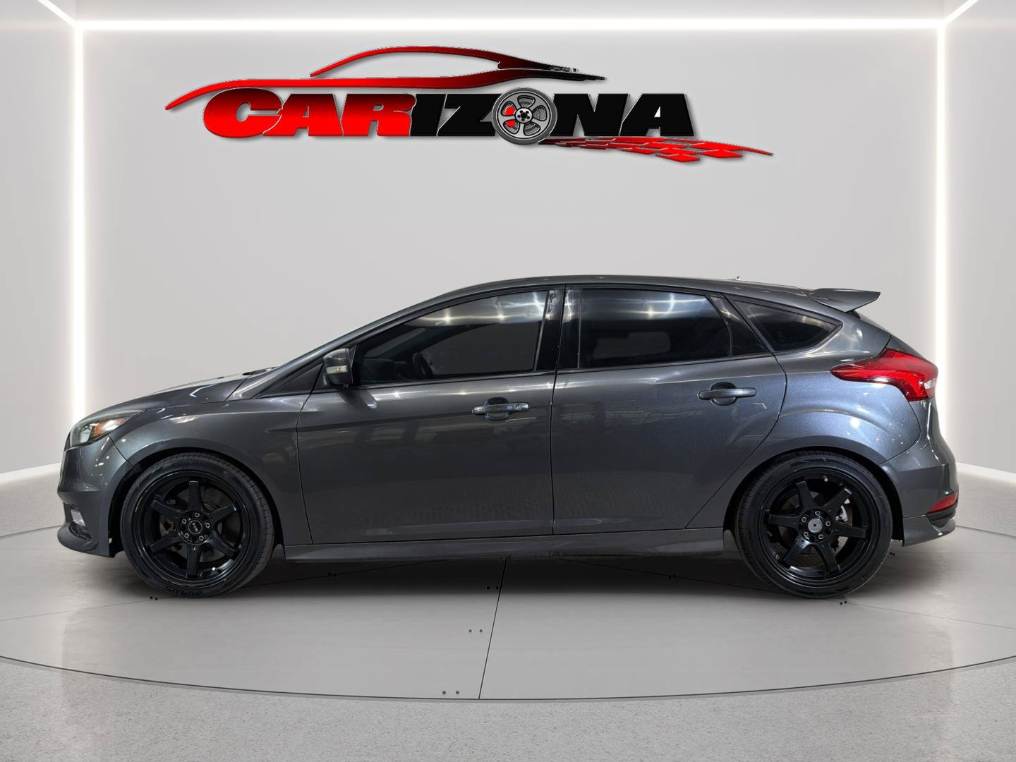 Used 2017 Ford Focus ST FWD image 10