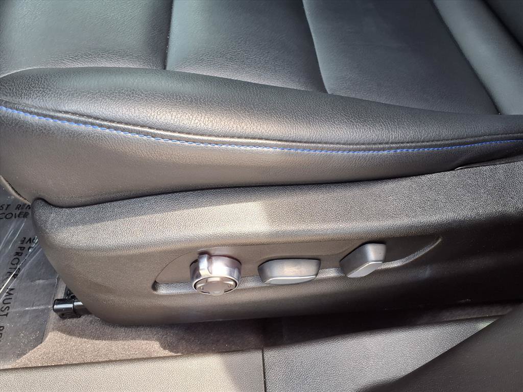 Used 2024 Cadillac XT4 Sport w/ Cold Weather Package FWD image 21