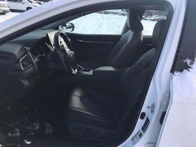 Used 2023 Toyota Camry SE FWD image 17