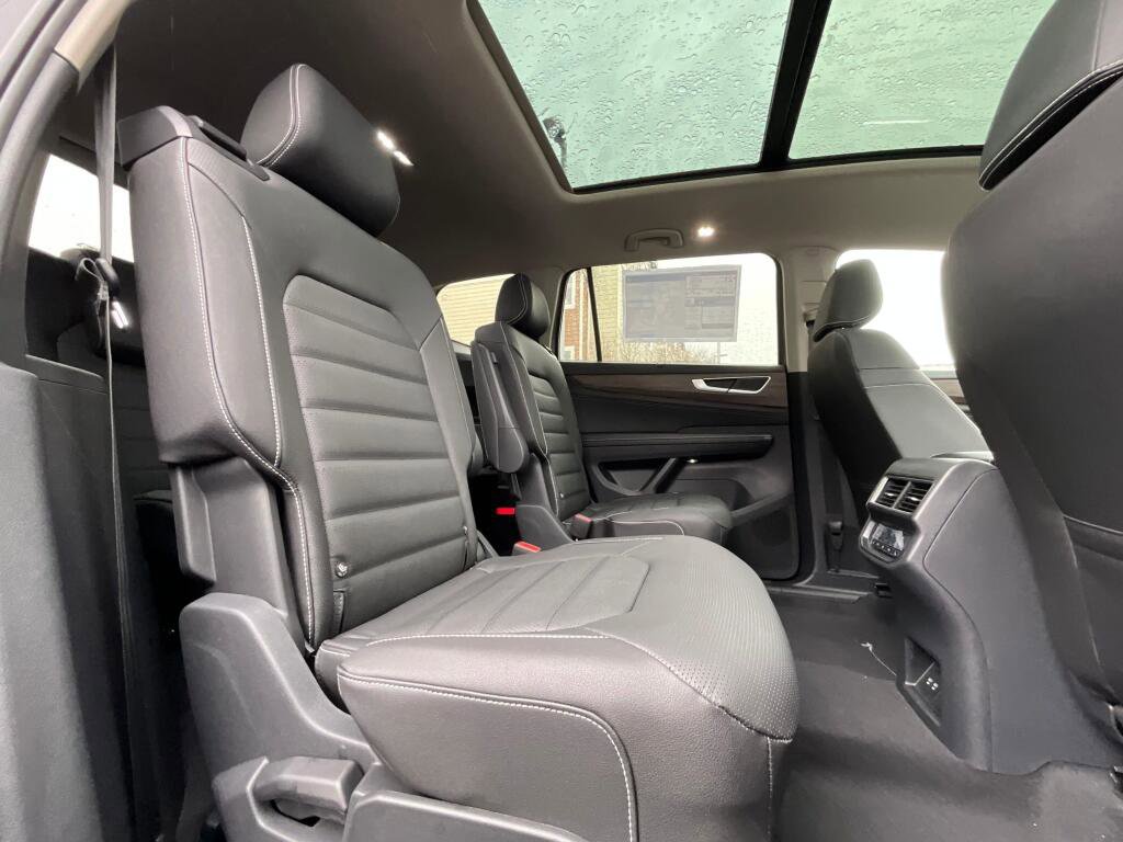 New 2026 Volkswagen Atlas SEL image 14