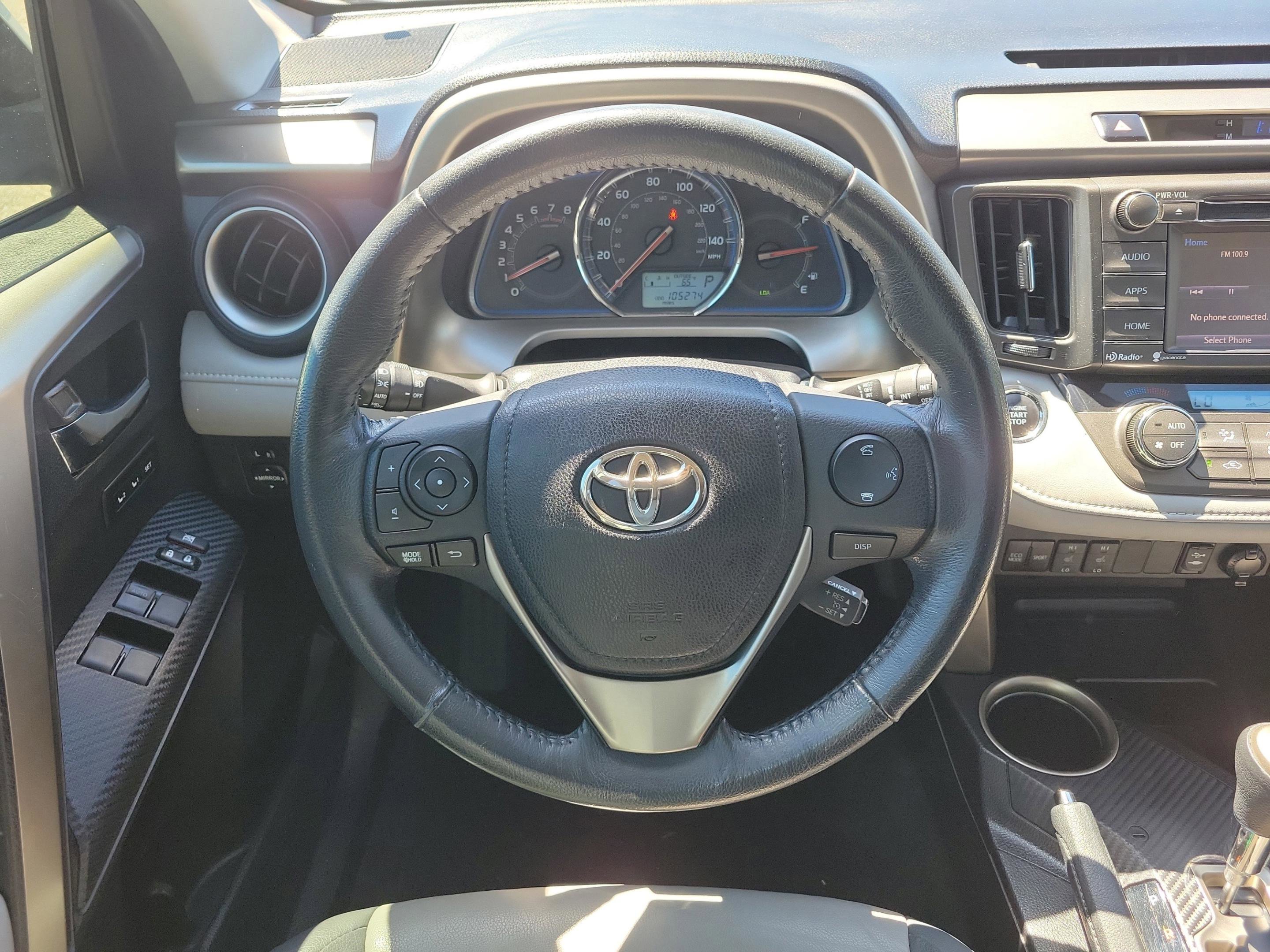 Used 2015 Toyota RAV4 Limited w/ Technology Package image 13