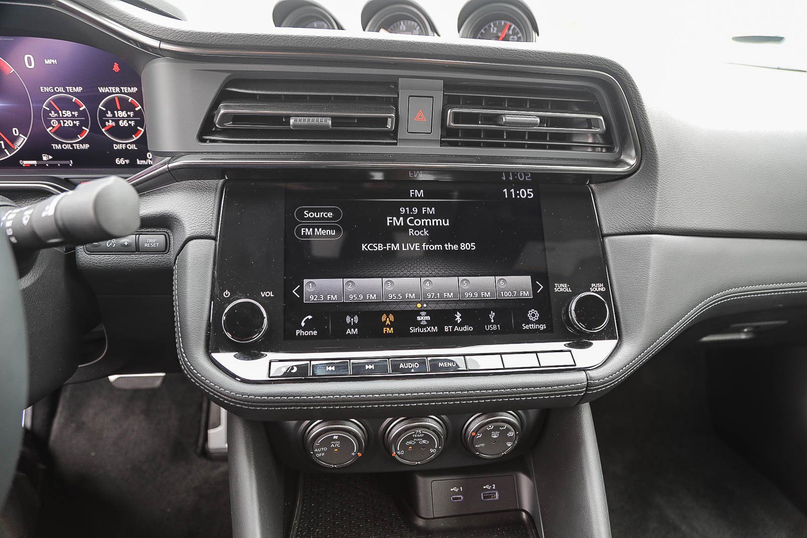 Used 2024 Nissan Z Performance w/ Floor Mat Package RWD image 13