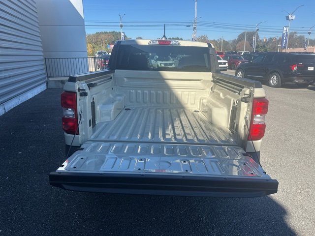 New 2025 Ford Maverick XL w/ Equipment Group 102A image 28