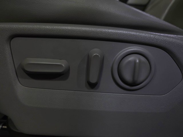 Used 2020 GMC Sierra 2500 SLT w/ SLT Premium Plus Package AWD/4WD image 34