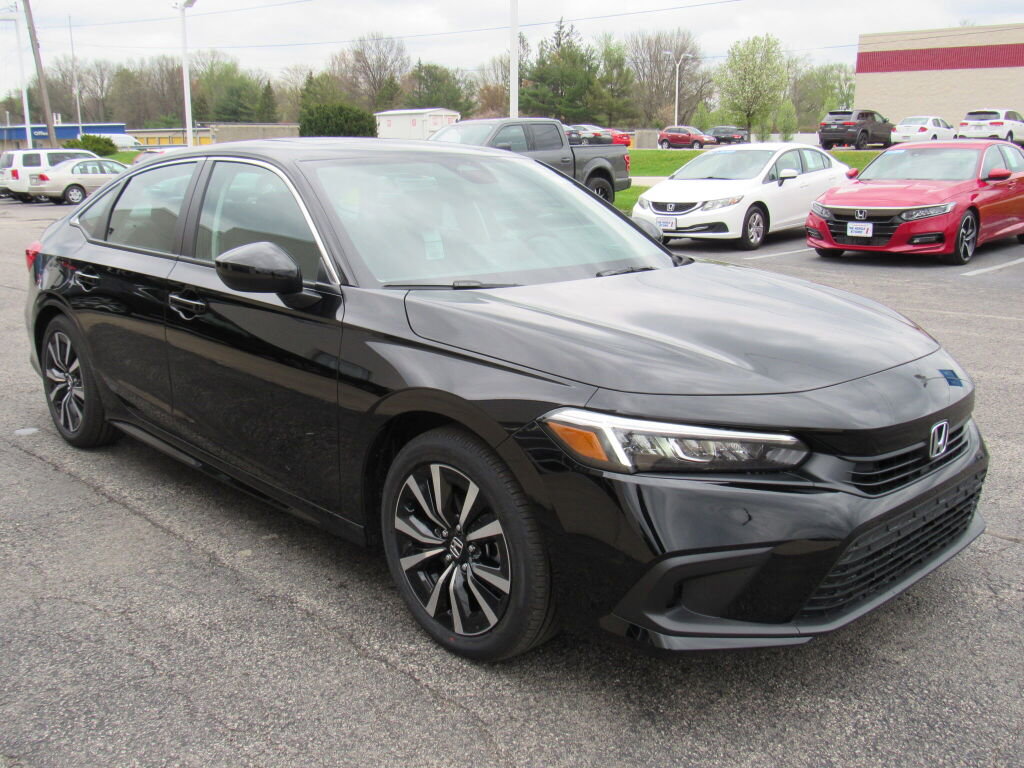 Used 2024 Honda Civic EX image 4