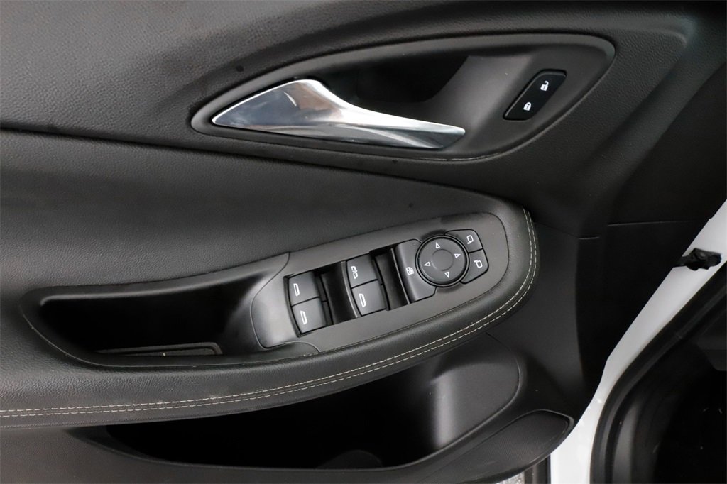 Used 2025 Buick Encore GX Preferred image 18