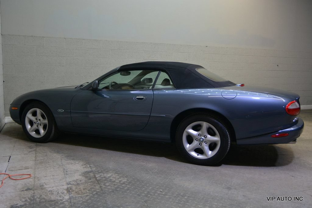 Used 2000 Jaguar XK8 Convertible RWD image 13