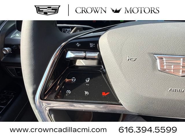 New 2027 Cadillac Vistiq Sport w/ LPO, Floor Liner Package AWD/4WD image 24
