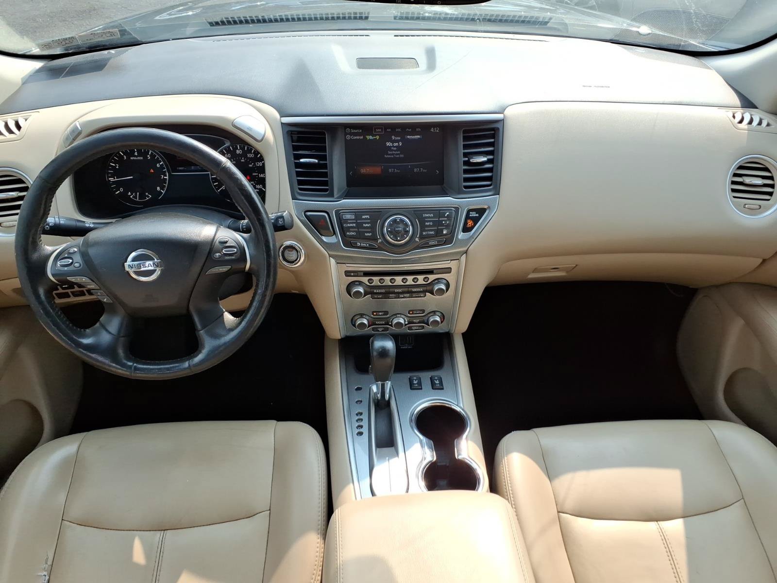 Used 2019 Nissan Pathfinder SL FWD image 12