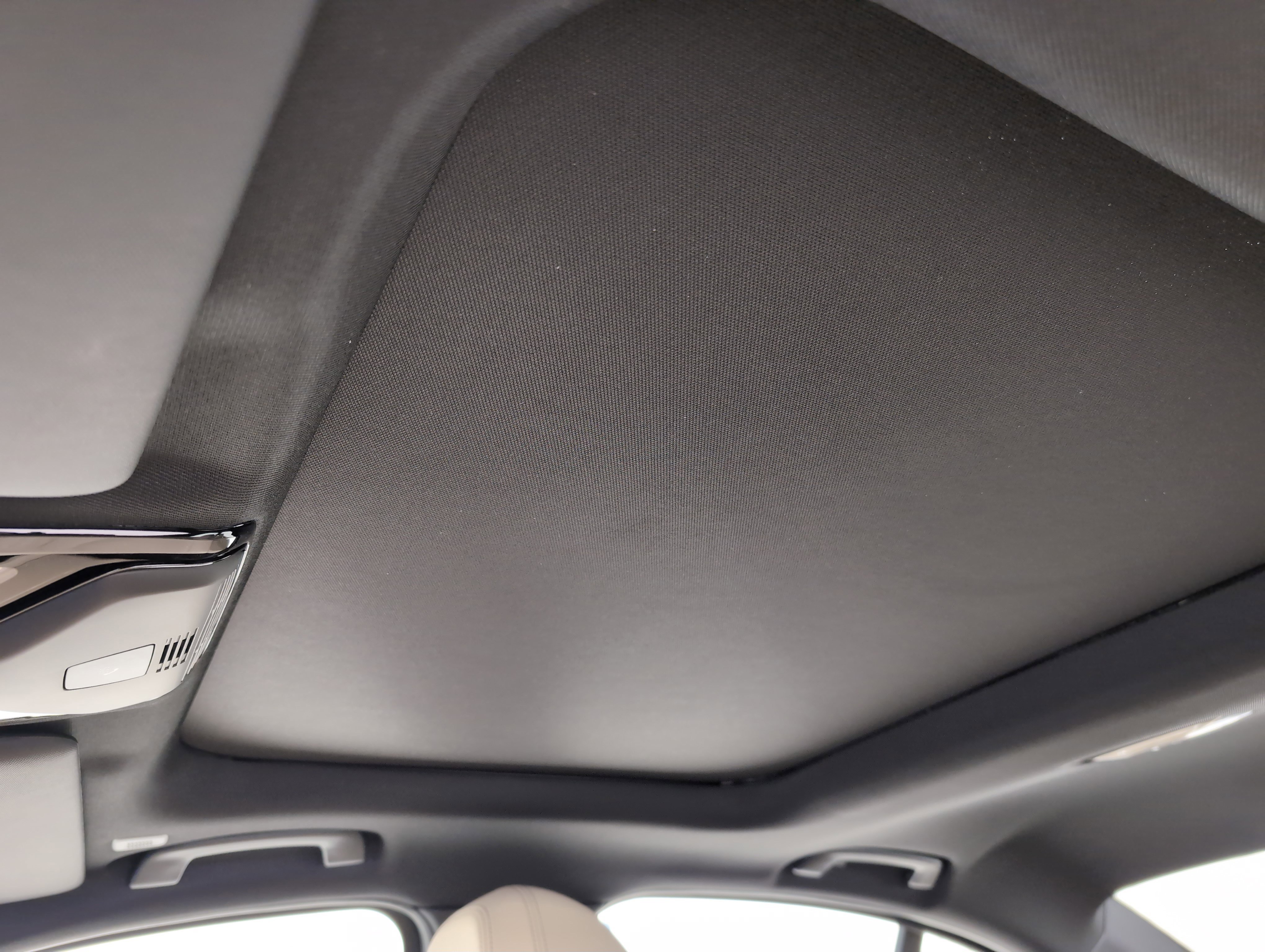 New 2025 BMW 330i Sedan w/ Premium Package image 20