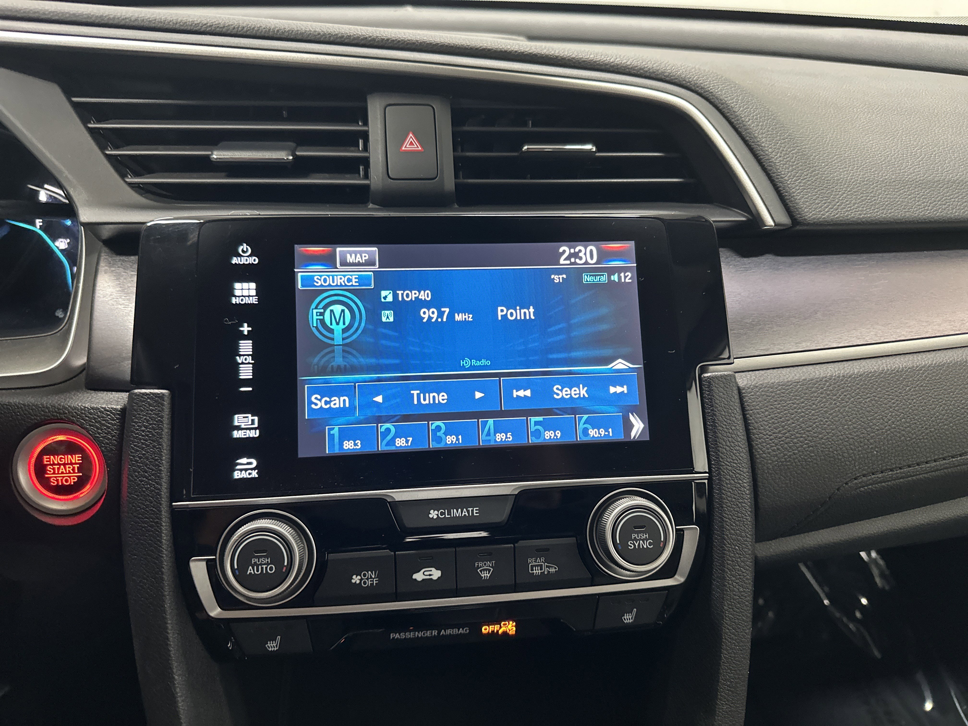 Used 2016 Honda Civic Touring image 23