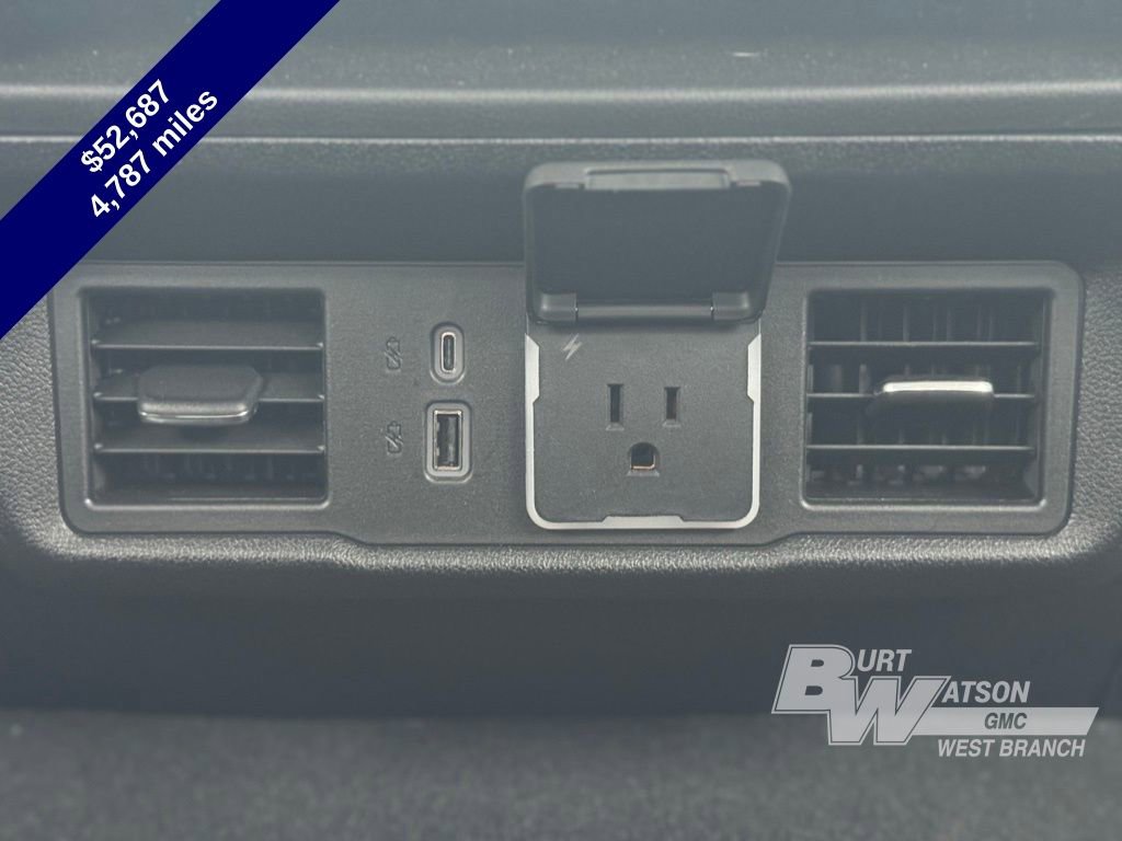 Used 2025 GMC Sierra 1500 Elevation image 24