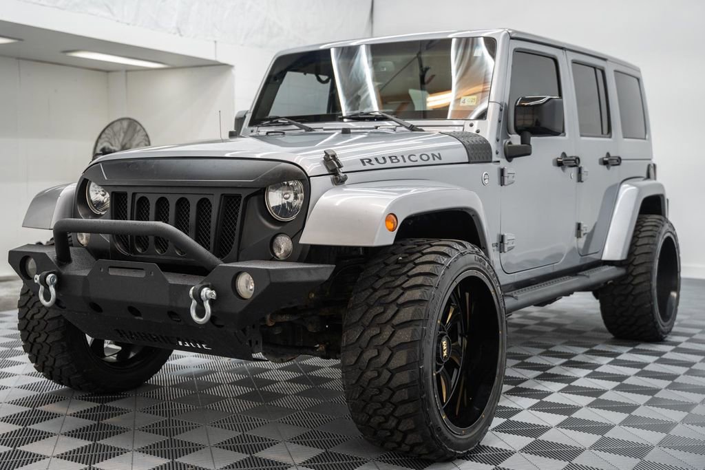 Used 2015 Jeep Wrangler Unlimited Rubicon w/ Connectivity Group image 3