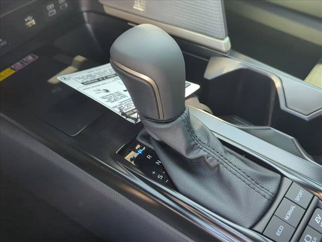 Certified 2026 Toyota Camry SE w/ Convenience Package FWD image 19
