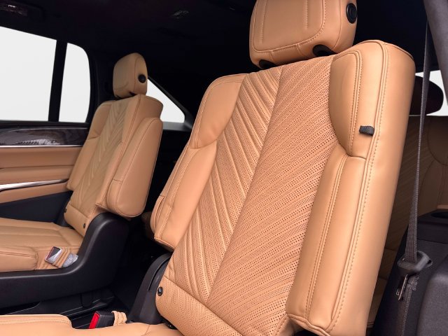 New 2026 Cadillac Escalade IQ Sport 2 w/ LPO, ONYX Package AWD/4WD image 14