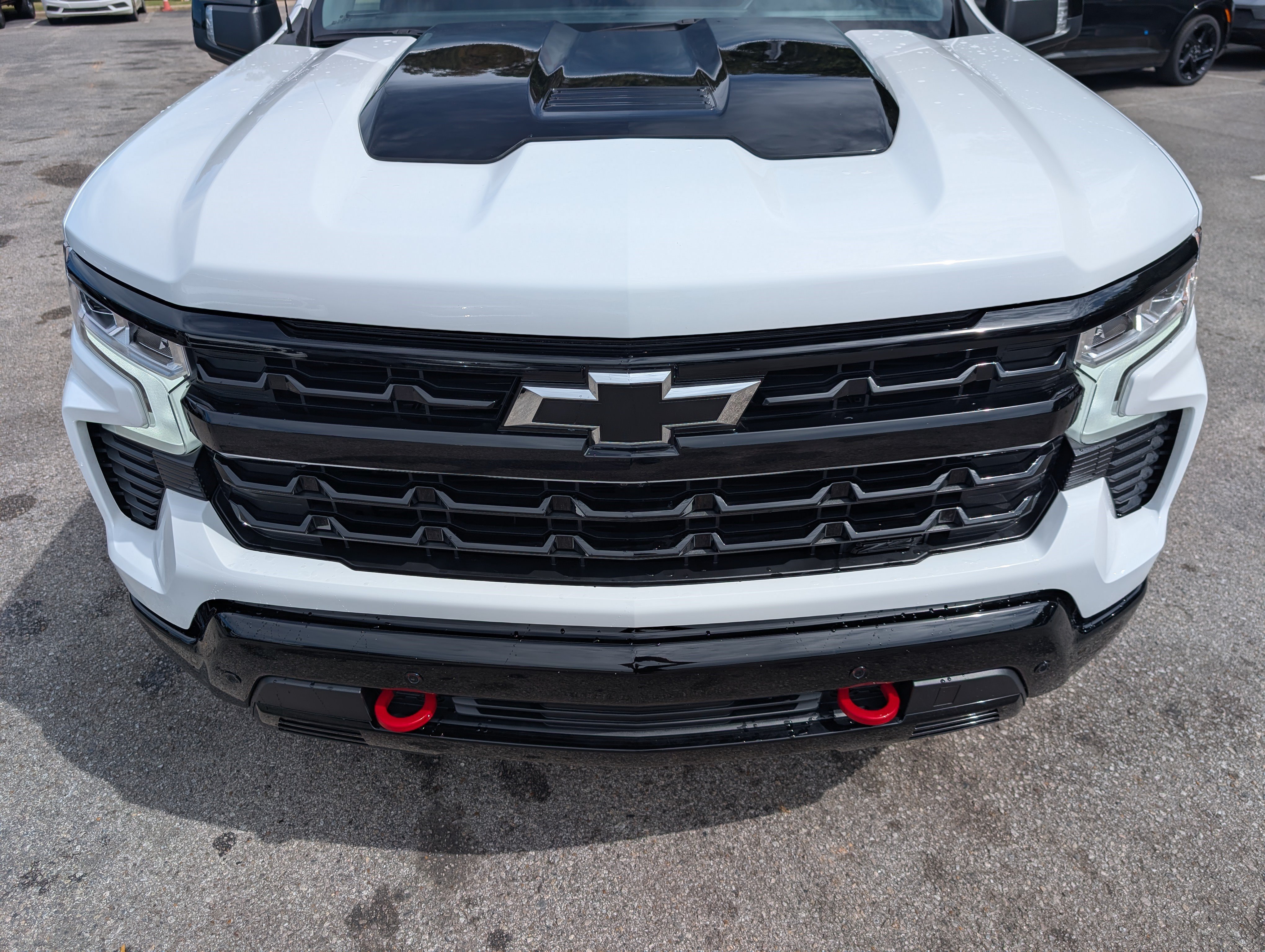 Used 2026 Chevrolet Silverado 1500 LT Trail Boss w/ LT Trail Boss Premium Package AWD/4WD image 12