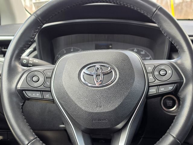 Used 2023 Toyota Corolla Cross LE w/ Moonroof Package image 27