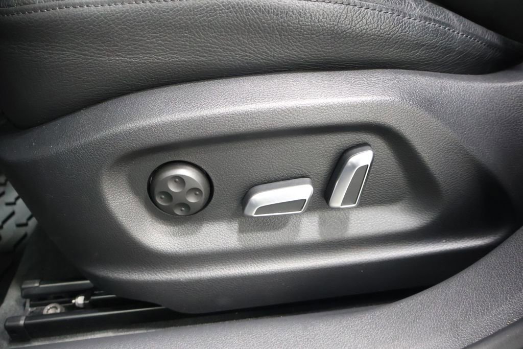 Used 2018 Audi Q3 2.0T Premium Plus AWD/4WD image 14