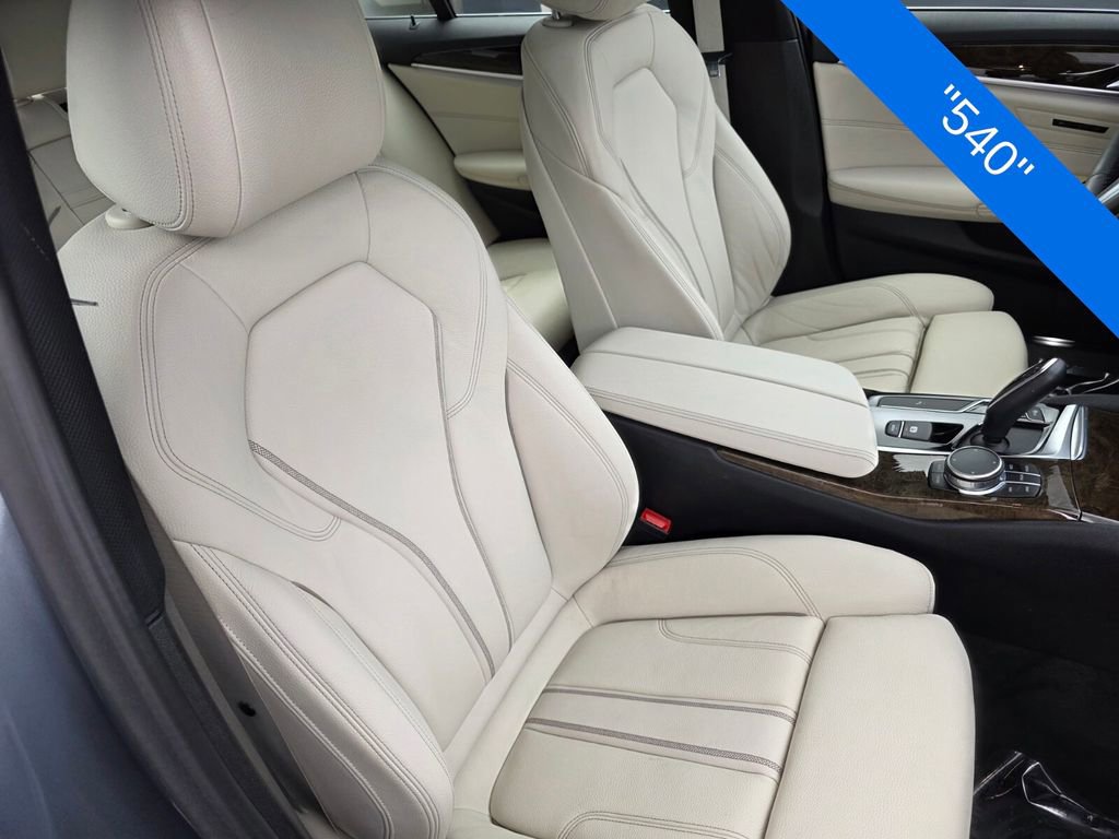 Used 2019 BMW 540i w/ Convenience Package RWD image 30
