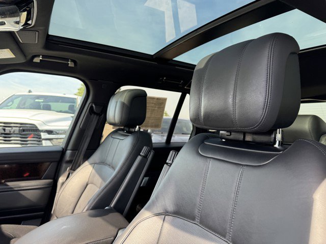Used 2022 Land Rover Range Rover Westminster Edition image 19