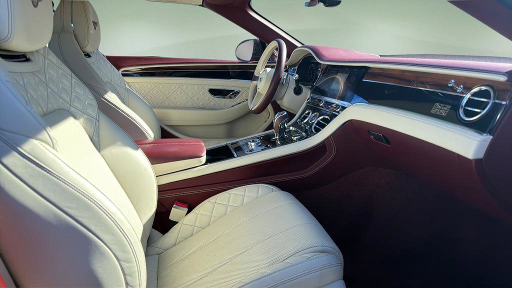 Used 2020 Bentley Continental GT image 2