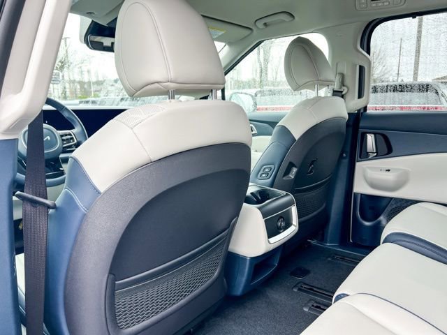 New 2026 Kia Carnival EX image 12