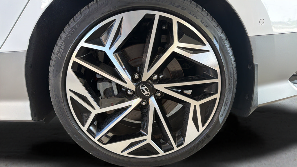 Used 2023 Hyundai Ioniq 6 Limited AWD/4WD image 36