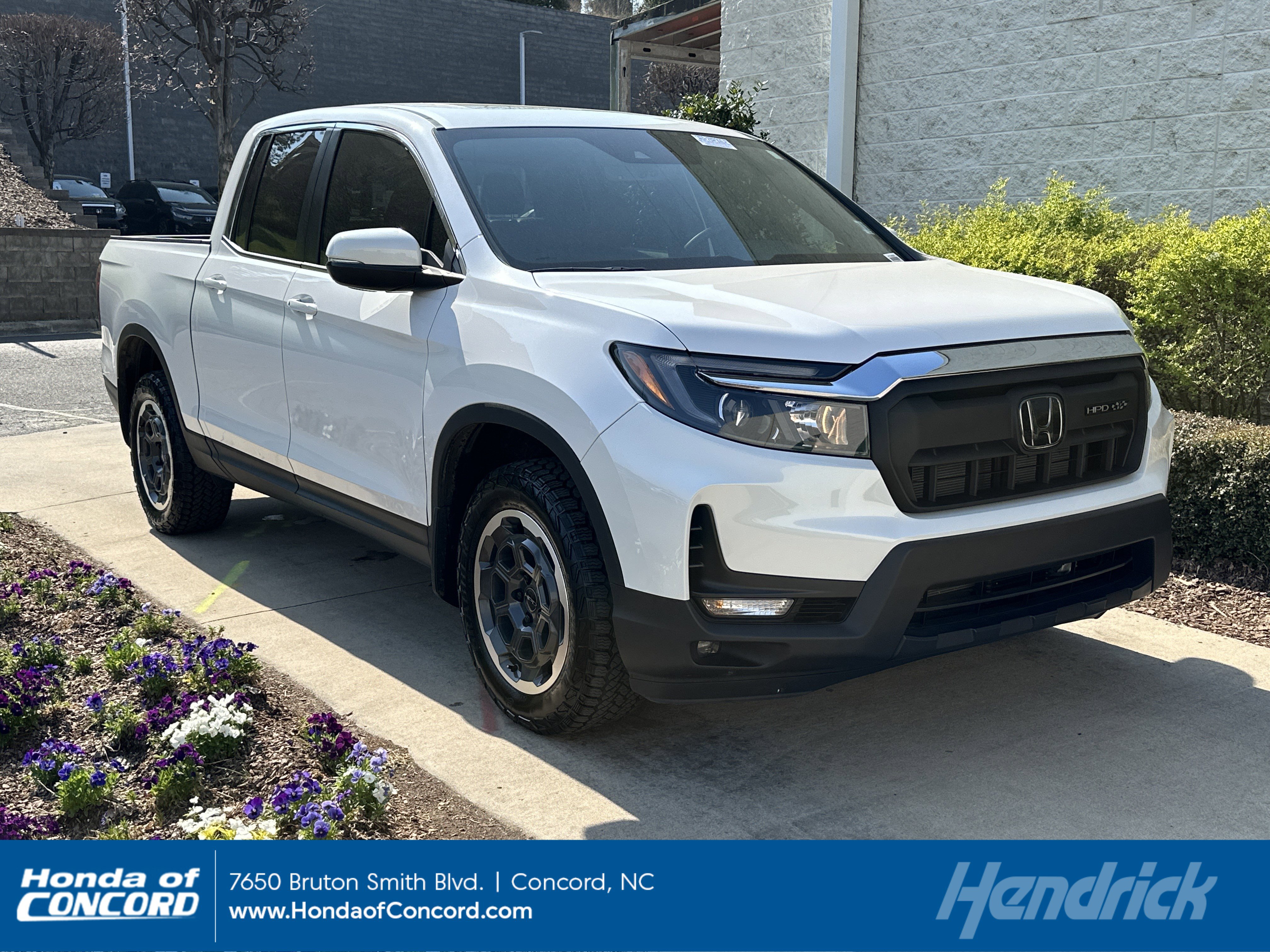 Certified 2024 Honda Ridgeline RTL+ image 1