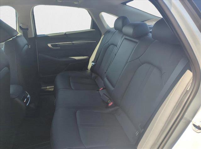 New 2025 Hyundai Sonata Limited image 17