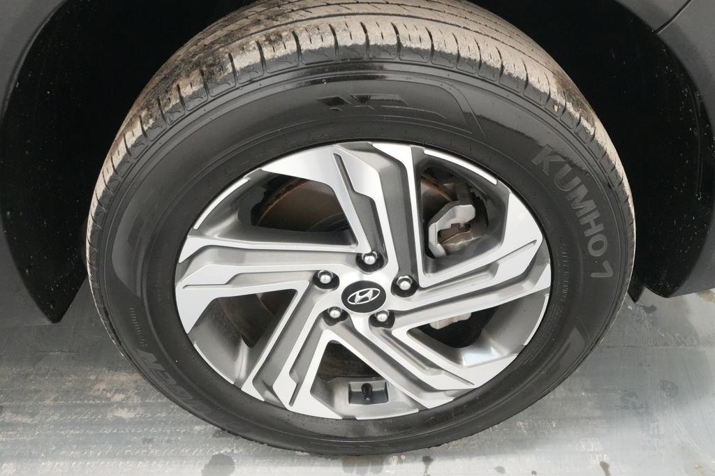 Used 2023 Hyundai Santa Fe SEL image 11