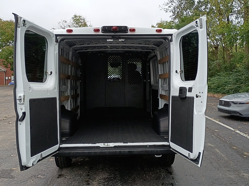 Used 2025 RAM ProMaster 2500 w/ U-Haul Equipment Group FWD image 14