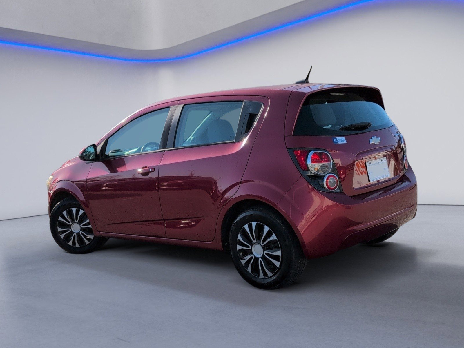 Used 2014 Chevrolet Sonic LS image 9