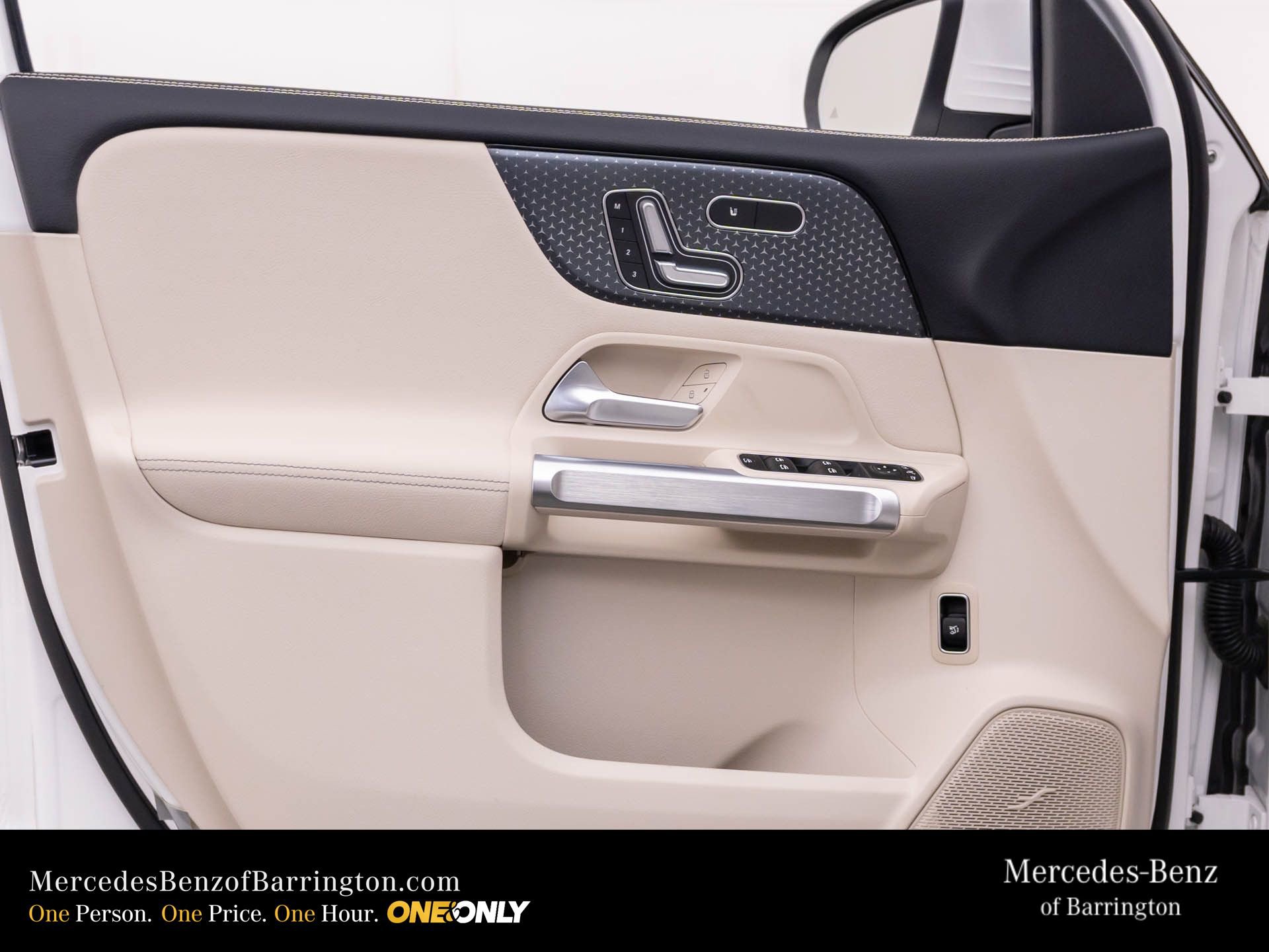 New 2026 Mercedes-Benz GLB 250 4MATIC image 15