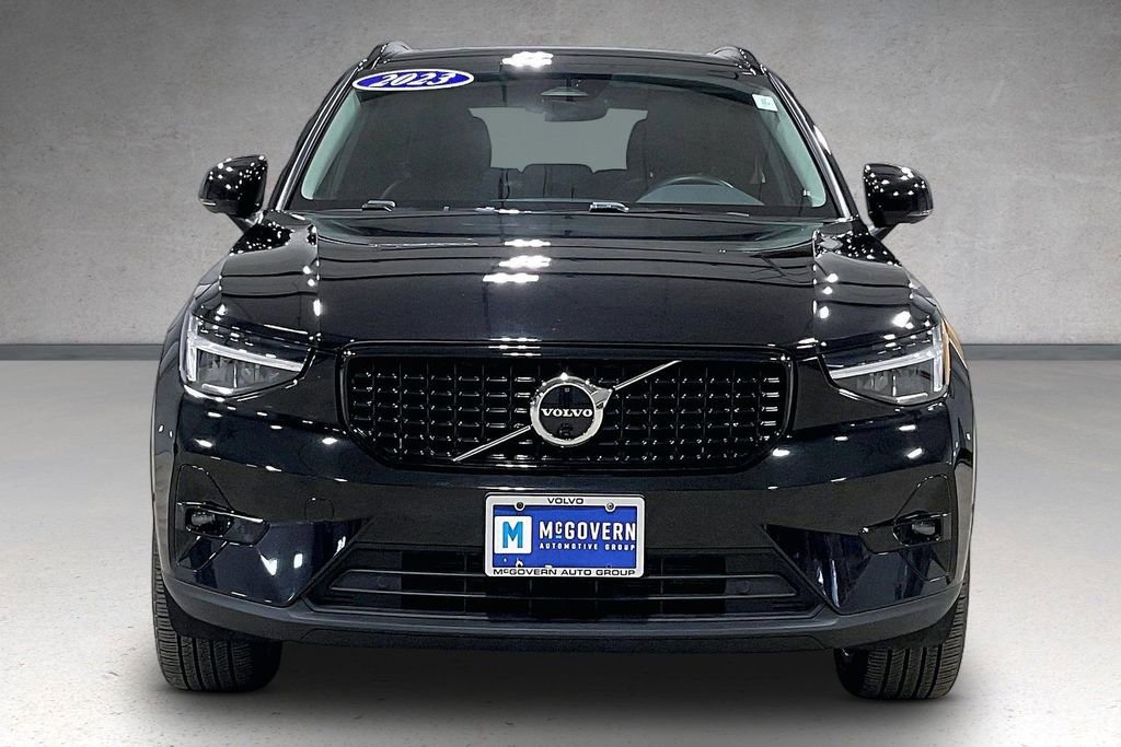 Certified 2023 Volvo XC40 B5 Plus w/ Protection Package Premier AWD/4WD image 2