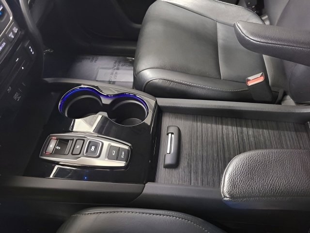 Used 2018 Honda Pilot Touring image 37