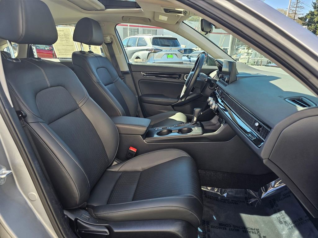 Used 2024 Honda Civic EX-L image 10