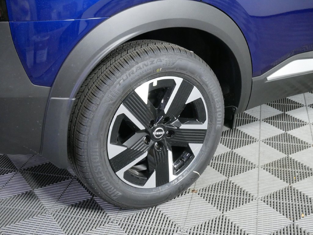 New 2027 Nissan Kicks SV AWD/4WD image 10