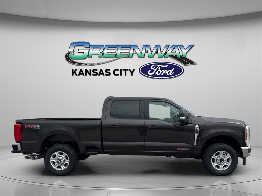New 2025 Ford F250 XLT image 8