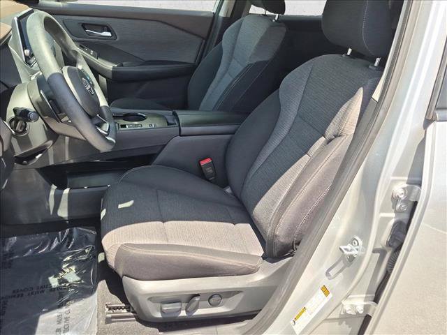 Used 2022 Nissan Rogue SV FWD image 15